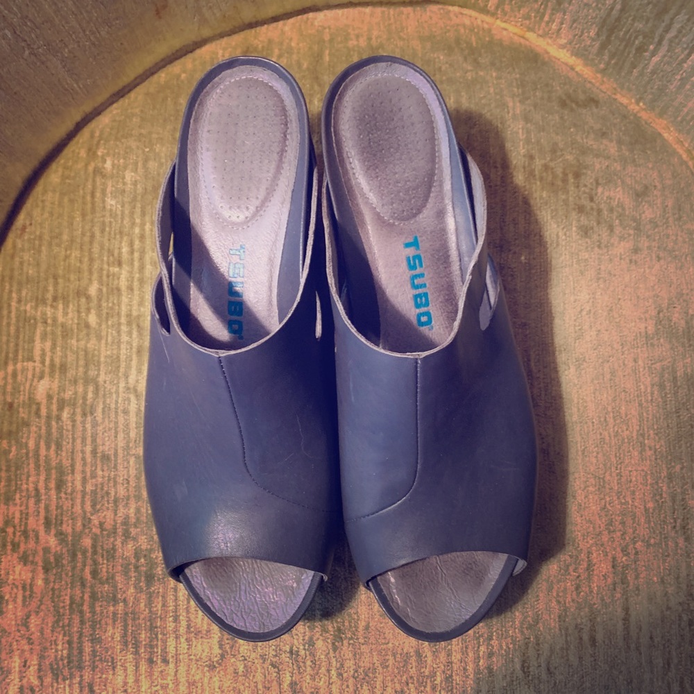 Tsubo grey wedge mule size 8